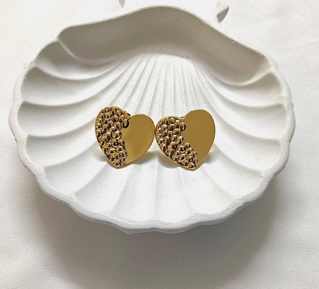 Hammered Golden Heart Statement Earrings (1 Pair)