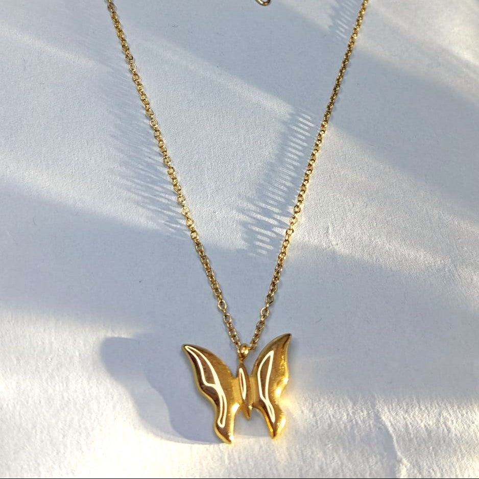 The Aura Butterfly Necklace: Gold 3D Butterfly Pendant Chain (Stainless steel)