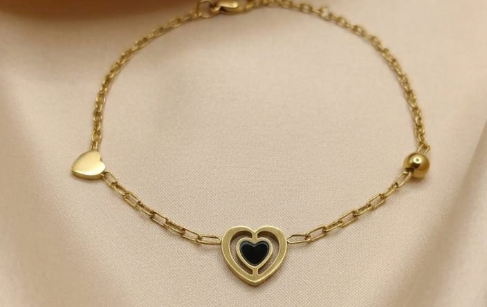 The Midnight Minimalistic Heart Bracelet: Gold Black Heart Charm