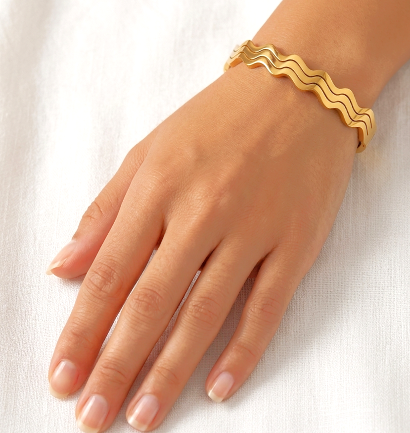 The Ocean Wave Bangle: Wavy Layered Bangle (Stainless Steel)
